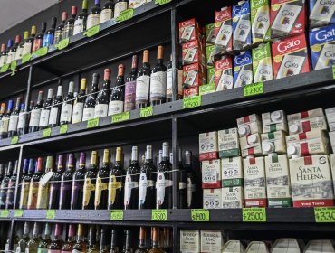 A partir de enero: Seguridad municipal de Ñuñoa podrá multar por consumo de alcohol en la calle