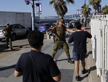 Viña del Mar: Marejadas anormales provocan cierre preventivo de avenida Perú