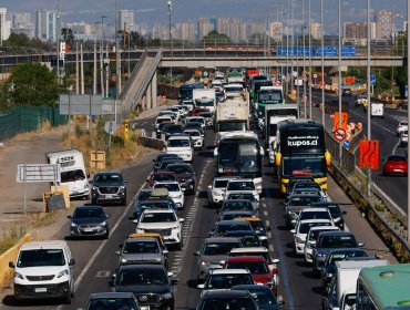 Refuerzan medidas de contingencia en carreteras ante masiva salida de cerca de 800 mil vehículos de la región Metropolitana por Año Nuevo