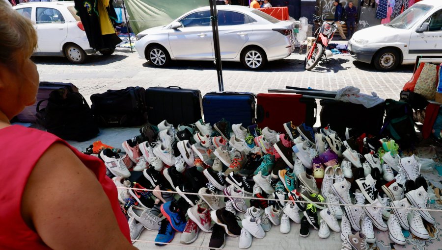 Equipo que ordenará el comercio ambulante de Valparaíso inicia su trabajo: "Vamos a cumplir nuestro compromiso de campaña"