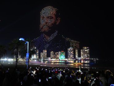 Hasta Arturo Prat fue recreado en show de drones con el que Iquique recibió el 2025