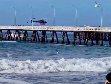 Dos bañistas en riesgo de inmersión fueron rescatados con vida por la Armada en Valparaíso