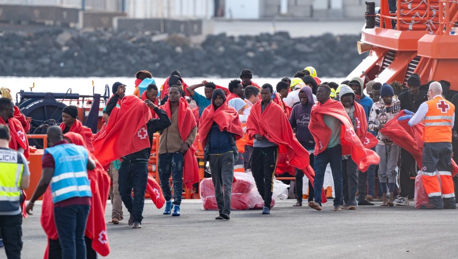 Más de 360 migrantes llegaron de forma irregular a España durante el primer día del 2025