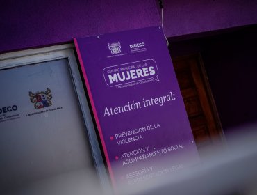 Equipo del Centro Municipal de las Mujeres de Casablanca acusa al alcalde Martínez de desmantelarlo de forma "injusta y arbitraria"