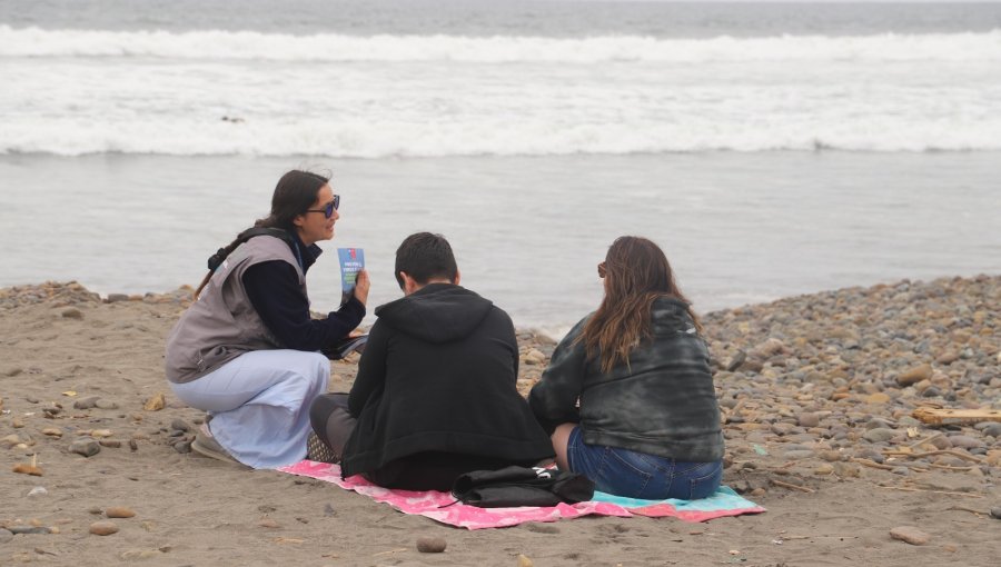 Llaman a visitantes de la región de Valparaíso a cuidar su salud durante el verano