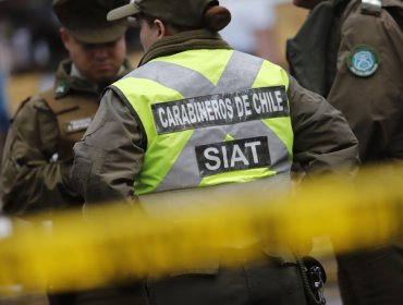 Motociclista muere tras violento impacto contra barreras de contención en Casablanca