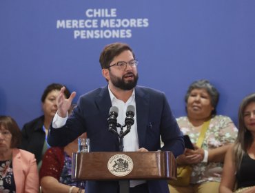 Presidente Boric reitera que "necesitamos mejores pensiones para los chilenos y chilenas" y emplaza a las AFP a "dejar de desinformar"