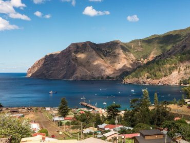 Invitan a visitar los atractivos turísticos de la isla Robinson Crusoe estas vacaciones