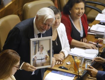 Roberto Celedón asume como diputado por la región del Maule en reemplazo de su fallecida esposa Mercedes Bulnes