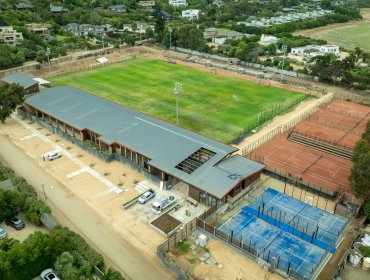 Fijan fecha para la inauguración de moderno complejo deportivo en Zapallar: tendrá canchas de tenis, pádel y fútbol