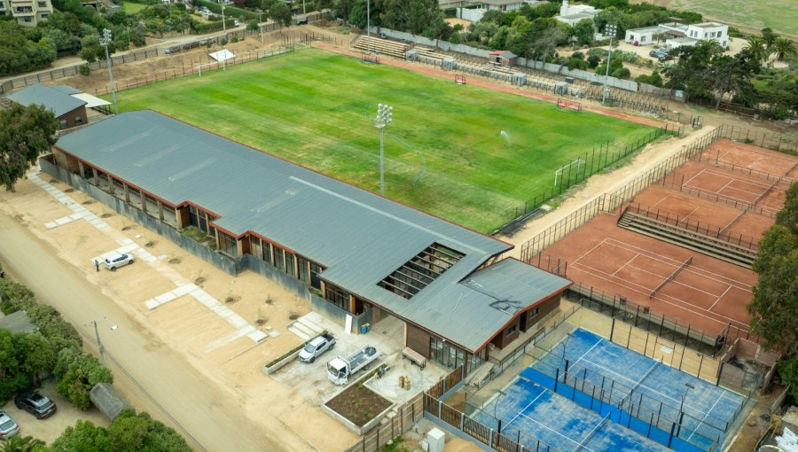 Fijan fecha para la inauguración de moderno complejo deportivo en Zapallar: tendrá canchas de tenis, pádel y fútbol