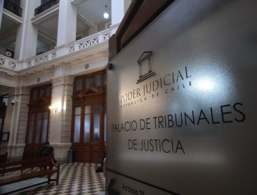 Detienen a estudiante de derecho que aseguró representar a detenido en Viña del Mar