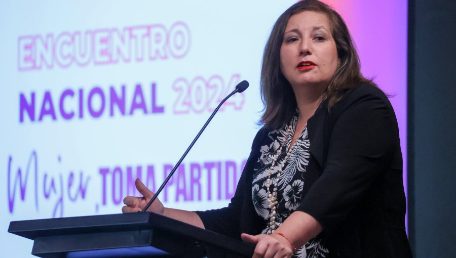 Presidenta del PS dice que se debe "revisar la institucionalidad" del Ministerio Público y cuestiona su "cumplimiento de metas"