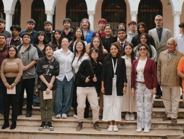 41 estudiantes de establecimientos municipales de Viña del Mar fueron reconocidos por sus puntajes en la PAES