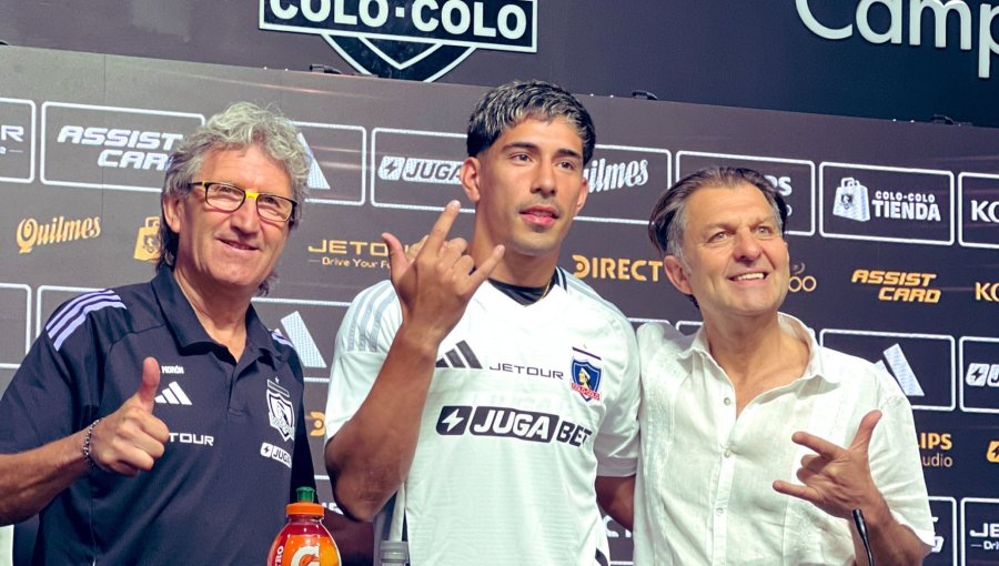 Salomón Rodríguez fue presentado como refuerzo de Colo-Colo: "Agradecido por esta oportunidad, la estaba esperando hace mucho"