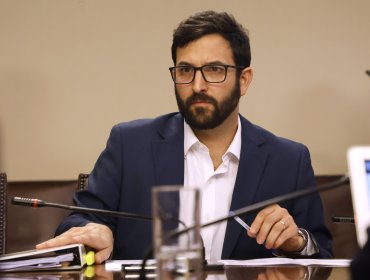 Abogado de Crispi admite diálogo con diputada Pérez antes de "Democracia Viva"