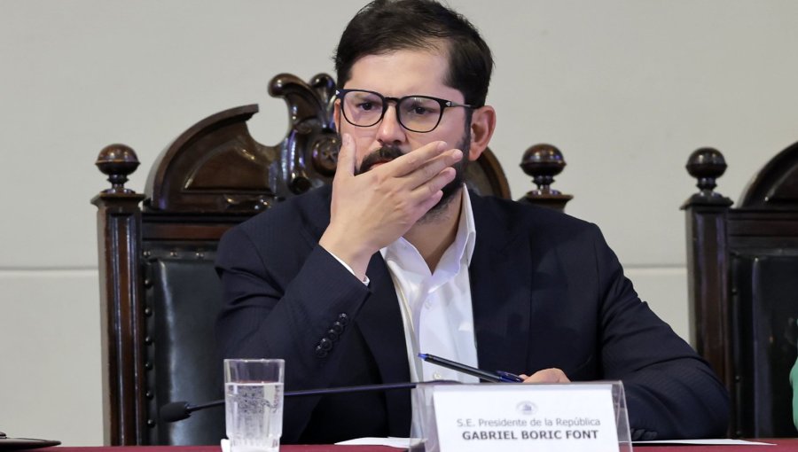 Vocera (s) de Gobierno afirma que Presidente Boric "va a responder" el cuestionario enviado por la comisión del «Caso Monsalve»