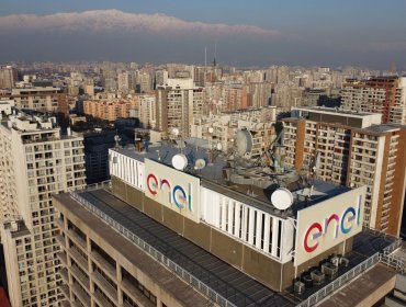 Tras histórica multa de la SEC: Enel anuncia acciones legales y afirma "haber actuado conforme a derecho"