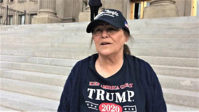 Mujer que participó en el asalto al Capitolio en EE. UU. rechaza indulto de Trump: "Nos equivocamos ese día"