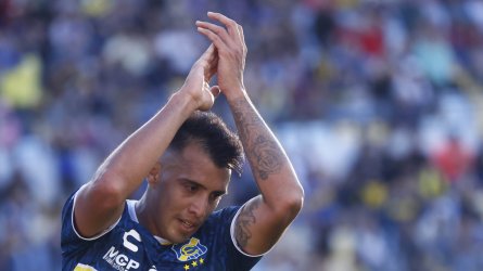 Everton ve partir a su gran figura: Rodrigo Contreras fichará por Universidad de Chile