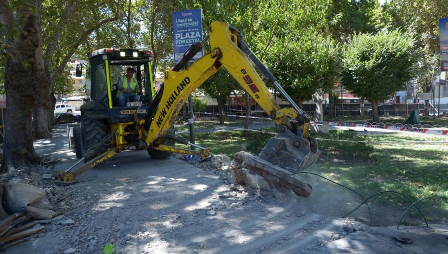 Dan inicio a trabajos para remodelar la histórica plaza Forestal de Viña del Mar