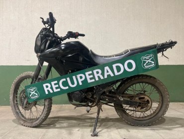 Dos personas fueron detenidas tras ser sorprendidas a bordo de una motocicleta que mantenía encargo por robo en Quintero