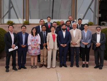 Gobernadores Regionales se reunieron en Viña con el Presidente Boric: Le solicitaron presidir los Comités de Evaluación Ambiental