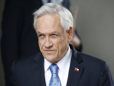 Partido Comunista pide segunda discusión y retrasa votación en el Senado de la estatua del expresidente Piñera