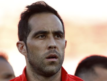 "No tenemos nada que ver": Claudio Bravo aclara que no fue víctima de millonario robo de zapatillas