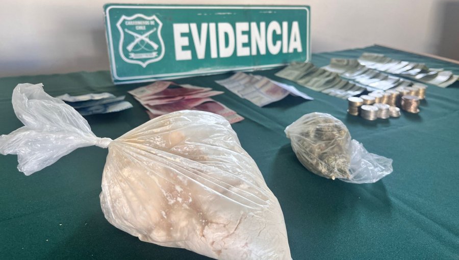 Detienen a dos mujeres tras ser sorprendidas con pasta base de cocaína y marihuana en maletero de auto en Viña del Mar