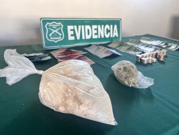 Detienen a dos mujeres tras ser sorprendidas con pasta base de cocaína y marihuana en maletero de auto en Viña del Mar