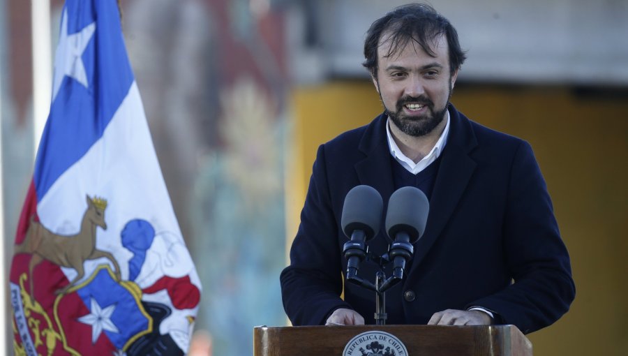 Jorge Sharp comienza a hacerse camino al Senado de Valparaíso de la mano de la Federación Regionalista Verde Social