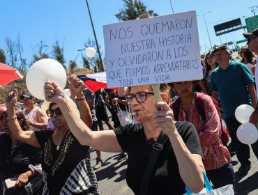 A un año del megaincendio protesta masiva en Viña del Mar e inicio de huelga de hambre de damnificados