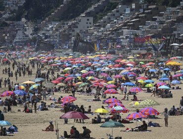 Suben las cifras de multas por consumo de alcohol en playas: ya superan a las del verano 2024