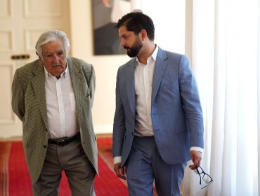 Presidente Boric realizará este lunes su primera visita oficial a Uruguay: también se reunirá con "Pepe" Mujica