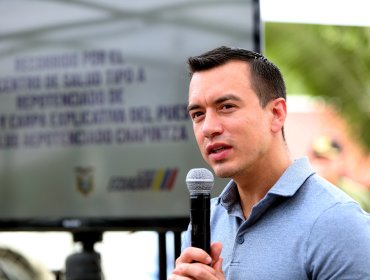 Presidente de Ecuador anunció que su gobierno aplicará un arancel del 27% a los productos mexicanos