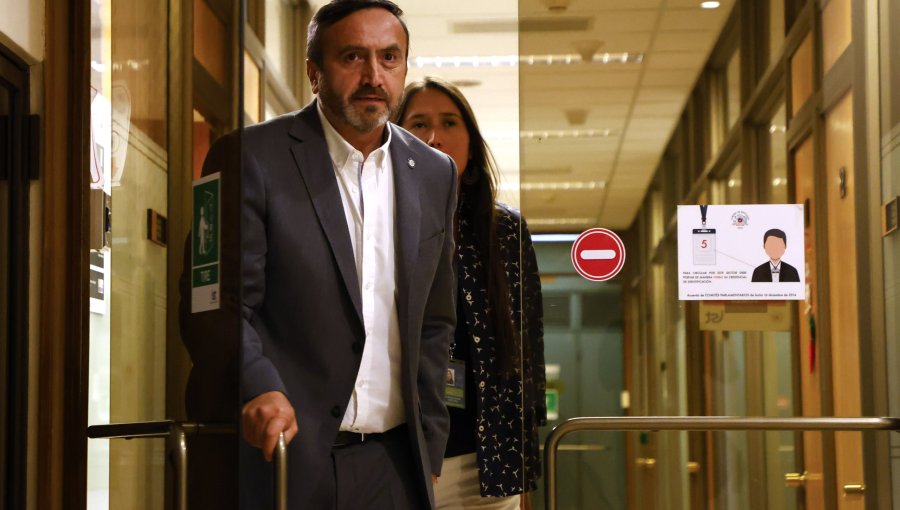 Diputado Pulgar se querella por filtraciones a la prensa tras reportaje que abordó detalles del caso de abuso sexual