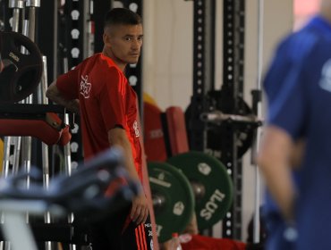 Charles Aránguiz es baja en la Roja y será reemplazado por Javier Altamirano