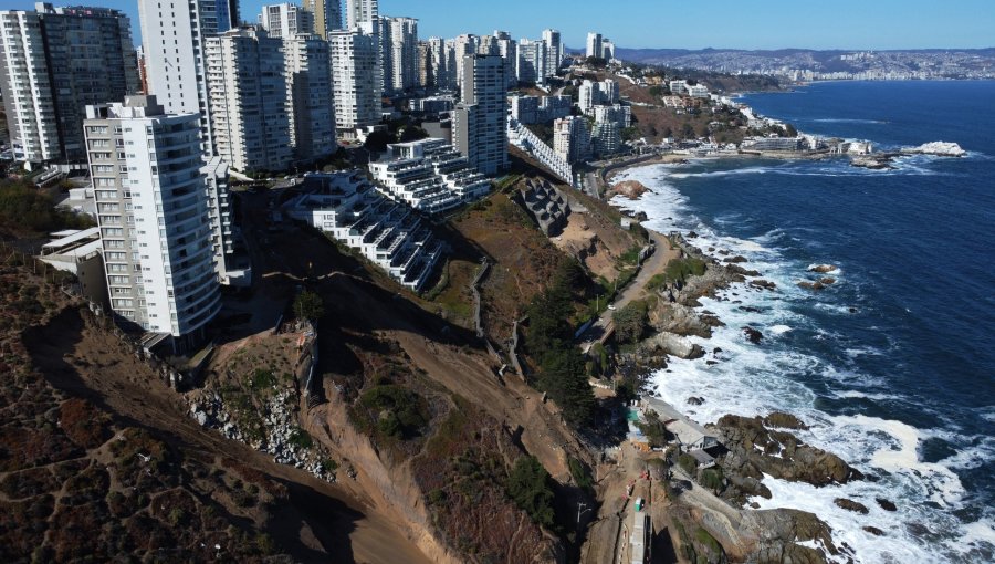 Decretan prisión preventiva para los siete imputados por robar departamentos en el edificio Kandinsky de Viña del Mar