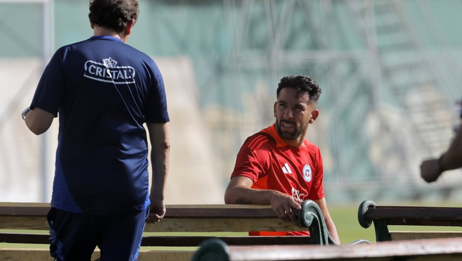 Otro más: Mauricio Isla también fue liberado de la Roja para amistoso con Panamá y Gareca nominó a nuevo jugador