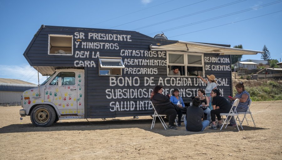 Gobierno abre "canales de comunicación" con damnificados por megaincendio en huelga de hambre para "abordar sus inquietudes"