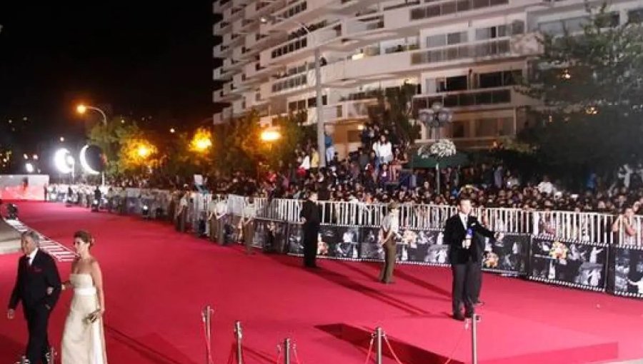 Destacada animadora de televisión es la primera en "bajarse" de la Gala del Festival de Viña del Mar