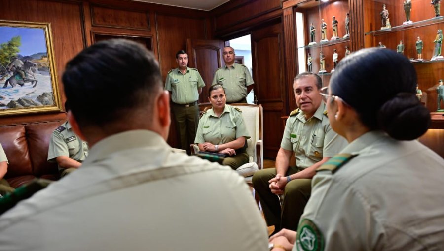 General director (s) de Carabineros felicitó a funcionarios que detuvieron a banda que asaltó banco de Putaendo con armas de guerra