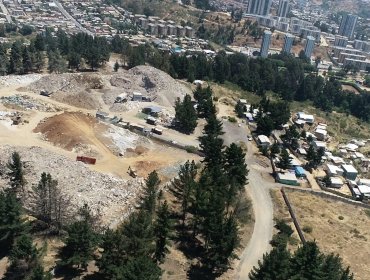 ¿Copec al descubierto? Denuncian traslado de “desechos peligrosos” desde Las Salinas hasta vertedero “no autorizado” en Reñaca Alto