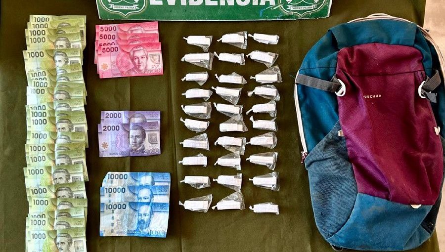 Carabineros ciclistas detienen a microtraficante en la Feria del Belloto en Quilpué