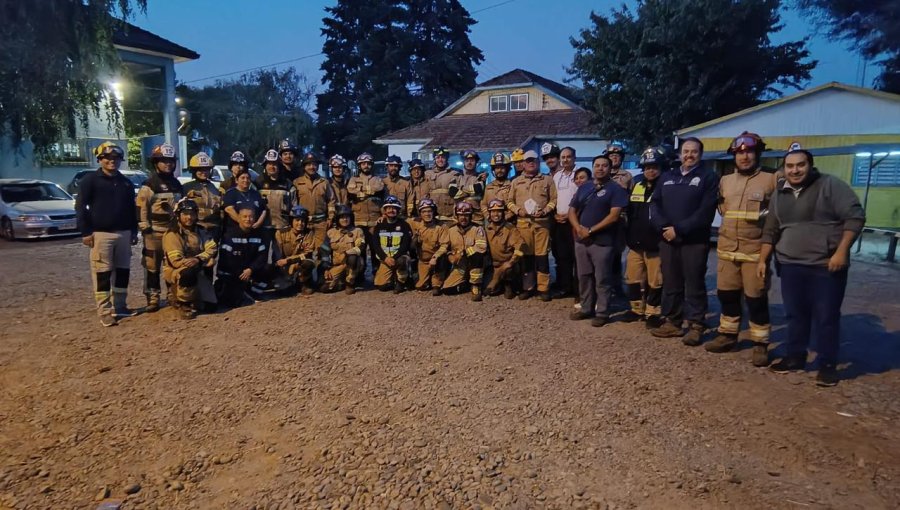 Equipo Forestal de Bomberos Valparaíso retorna tras apoyar por 72 horas el combate a los incendios en La Araucanía