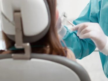 Rechazan solicitud de decretar prisión preventiva contra dentista acusado de abuso sexual a menor en consulta de San Carlos