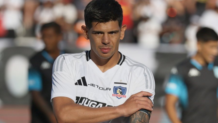 Esteban Pavez envía desafiante mensaje a quienes cuestionan su titularidad en Colo-Colo y afirma que "soy muy regular"