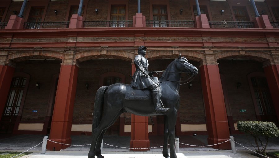 Diputado Alessandri presentó proyecto para mantener monumento de Baquedano