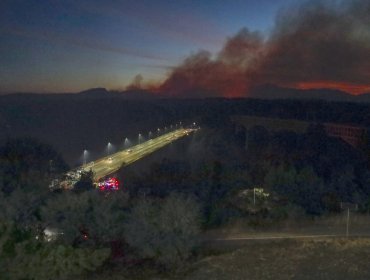 Gobierno prolonga toque de queda en La Araucanía por incendios forestales